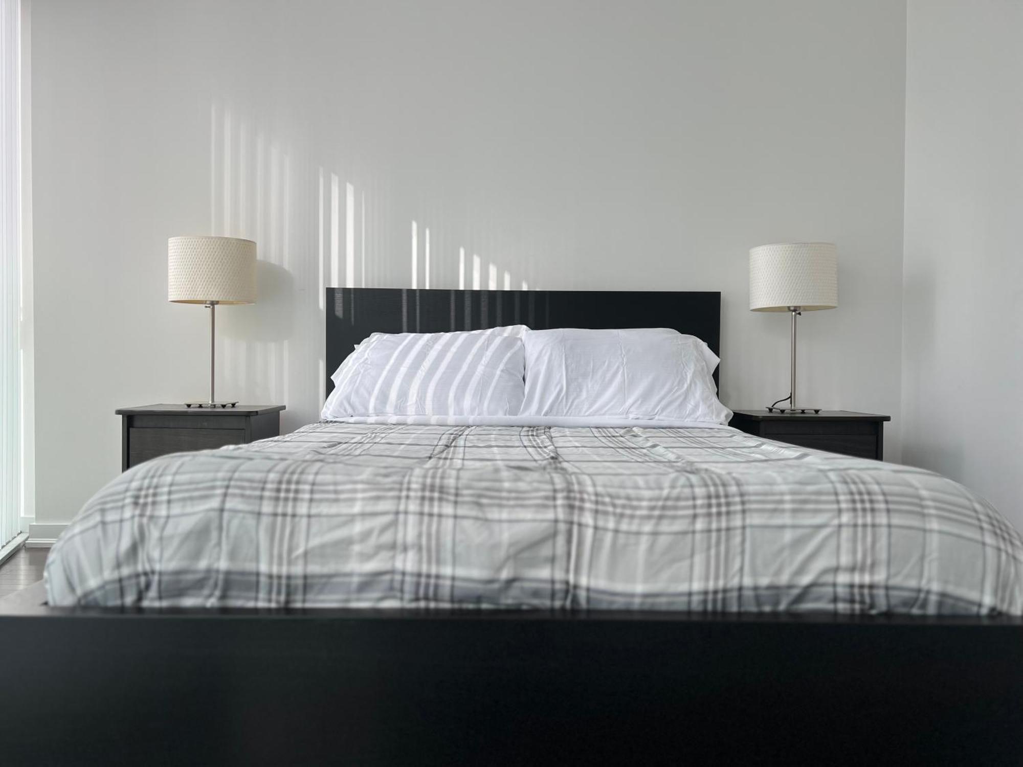 Grand Royal Suites Toronto Buitenkant foto