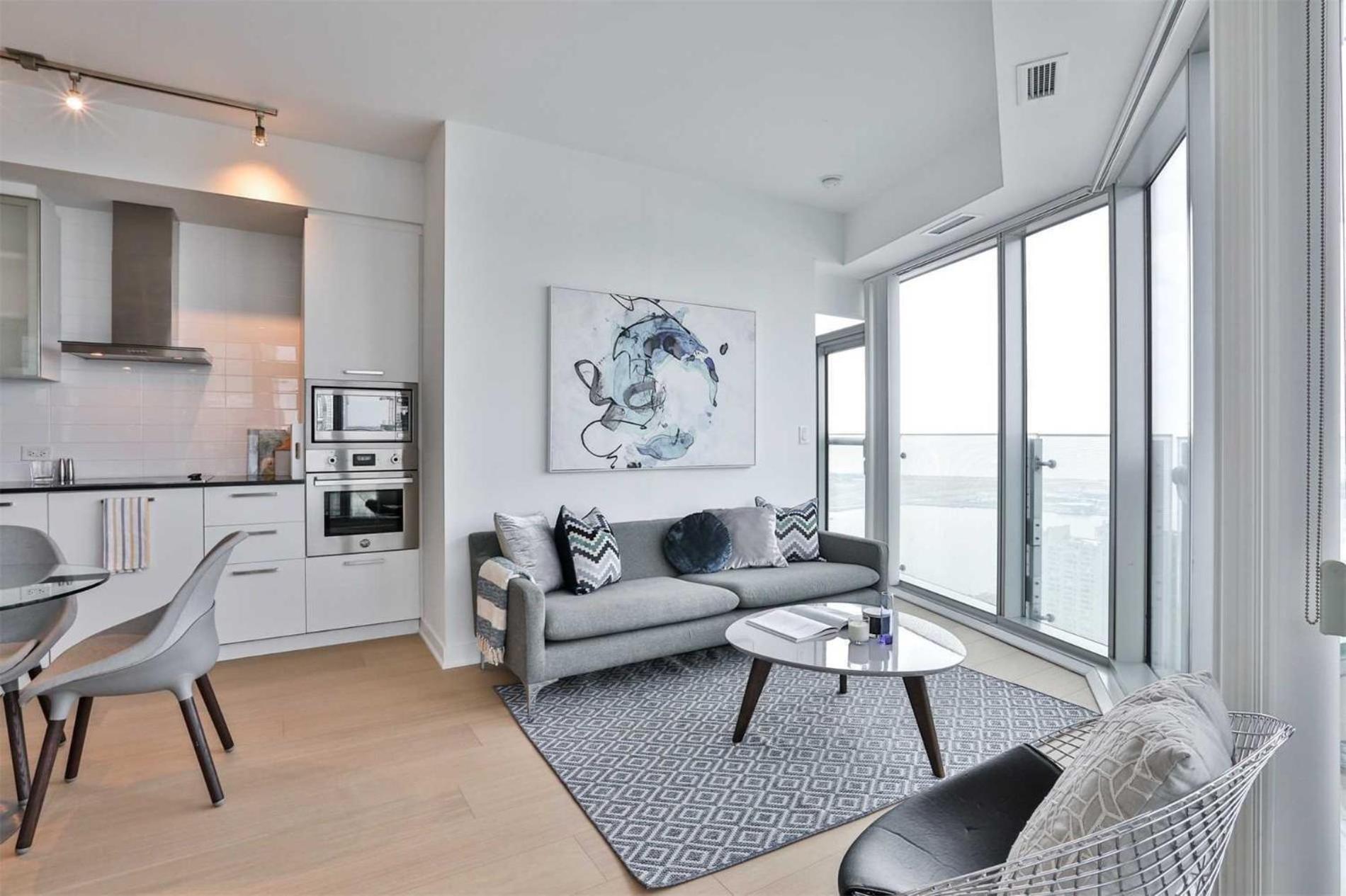 Grand Royal Suites Toronto Buitenkant foto