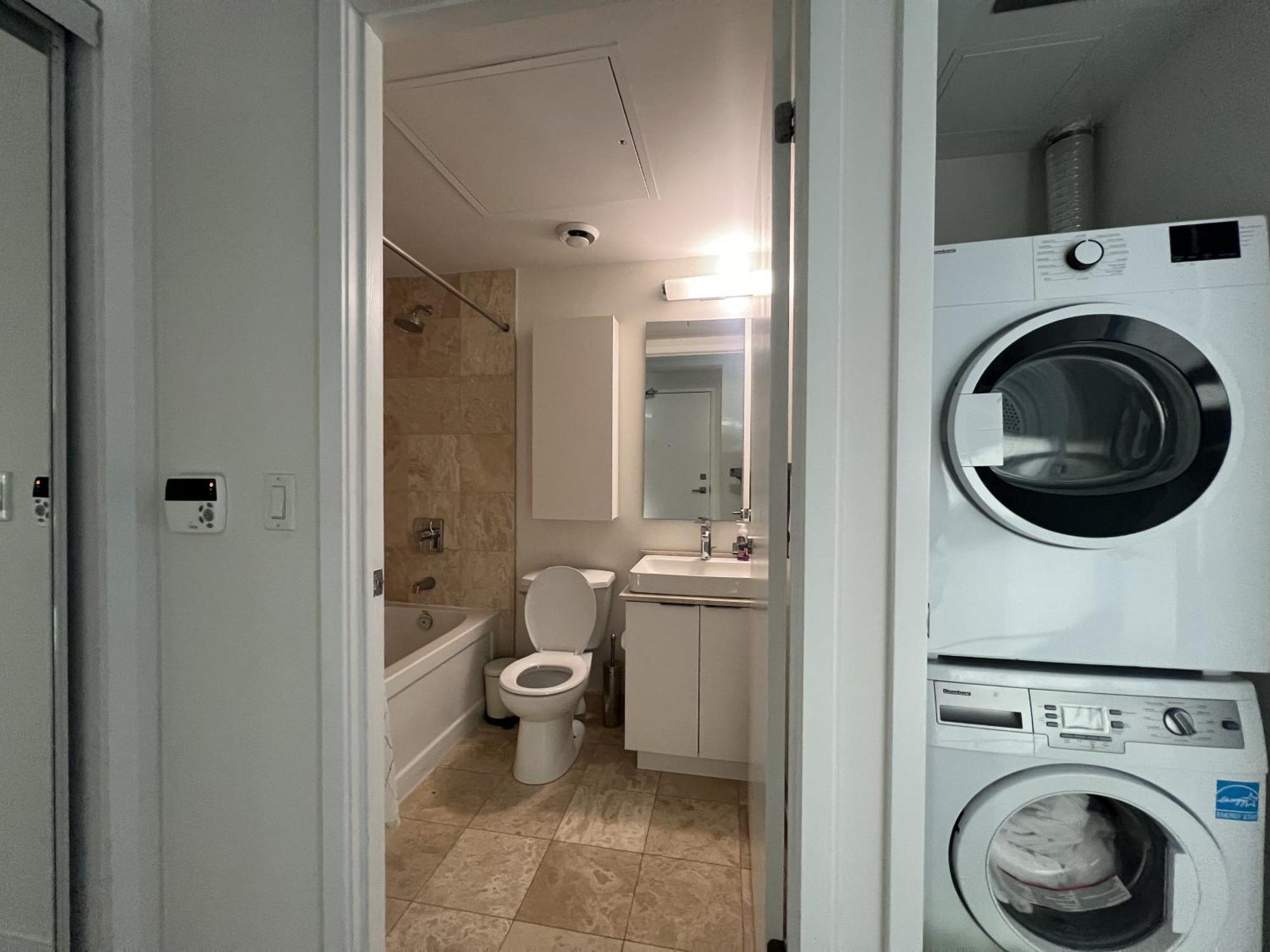 Grand Royal Suites Toronto Buitenkant foto